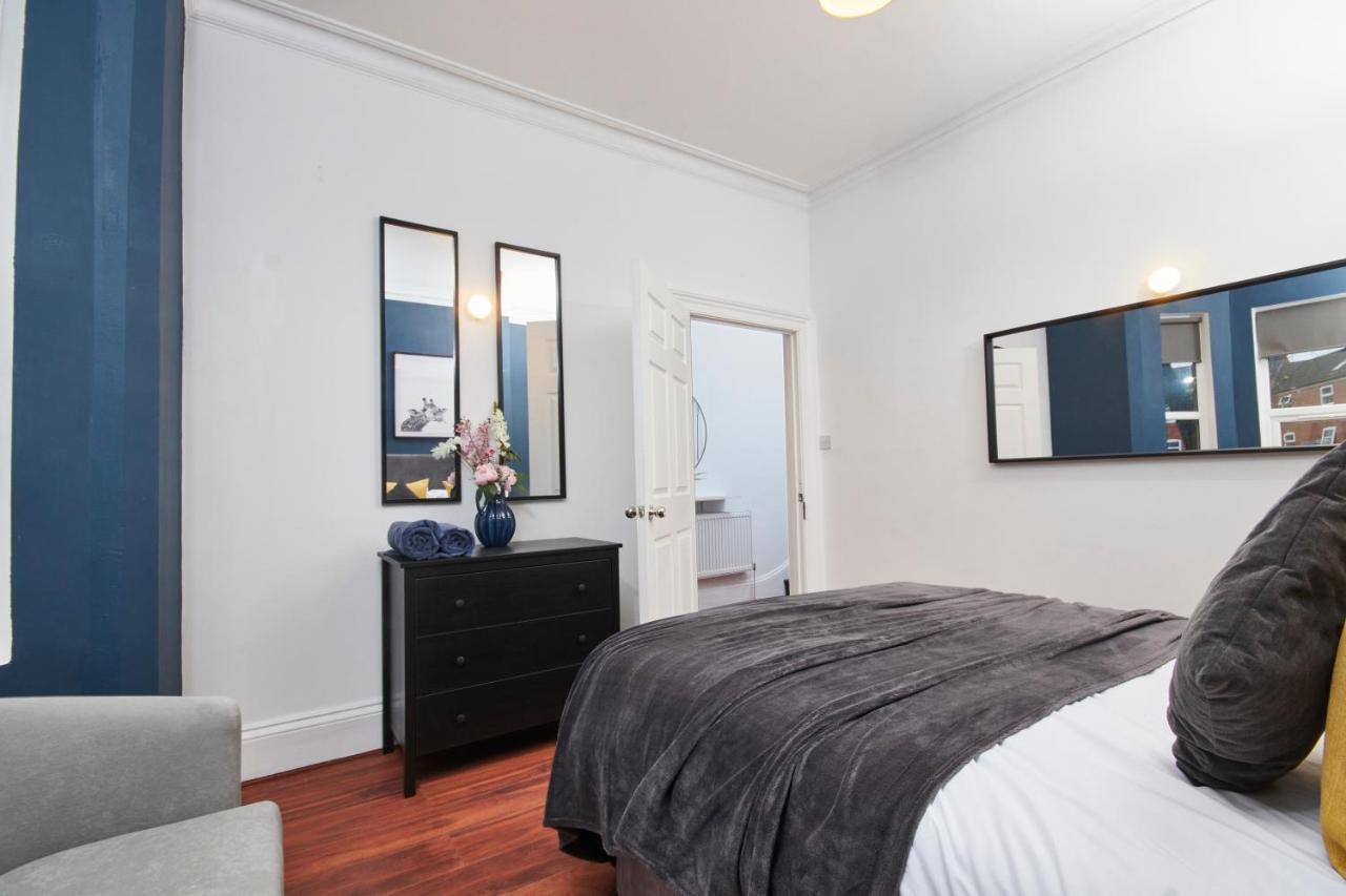 5 Bed House In Leamington Spa Perfect For Contractors With 7 Beds By Purestay - 14 Night Min! Zewnętrze zdjęcie