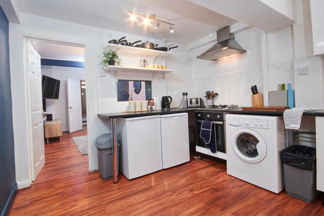 5 Bed House In Leamington Spa Perfect For Contractors With 7 Beds By Purestay - 14 Night Min! Zewnętrze zdjęcie