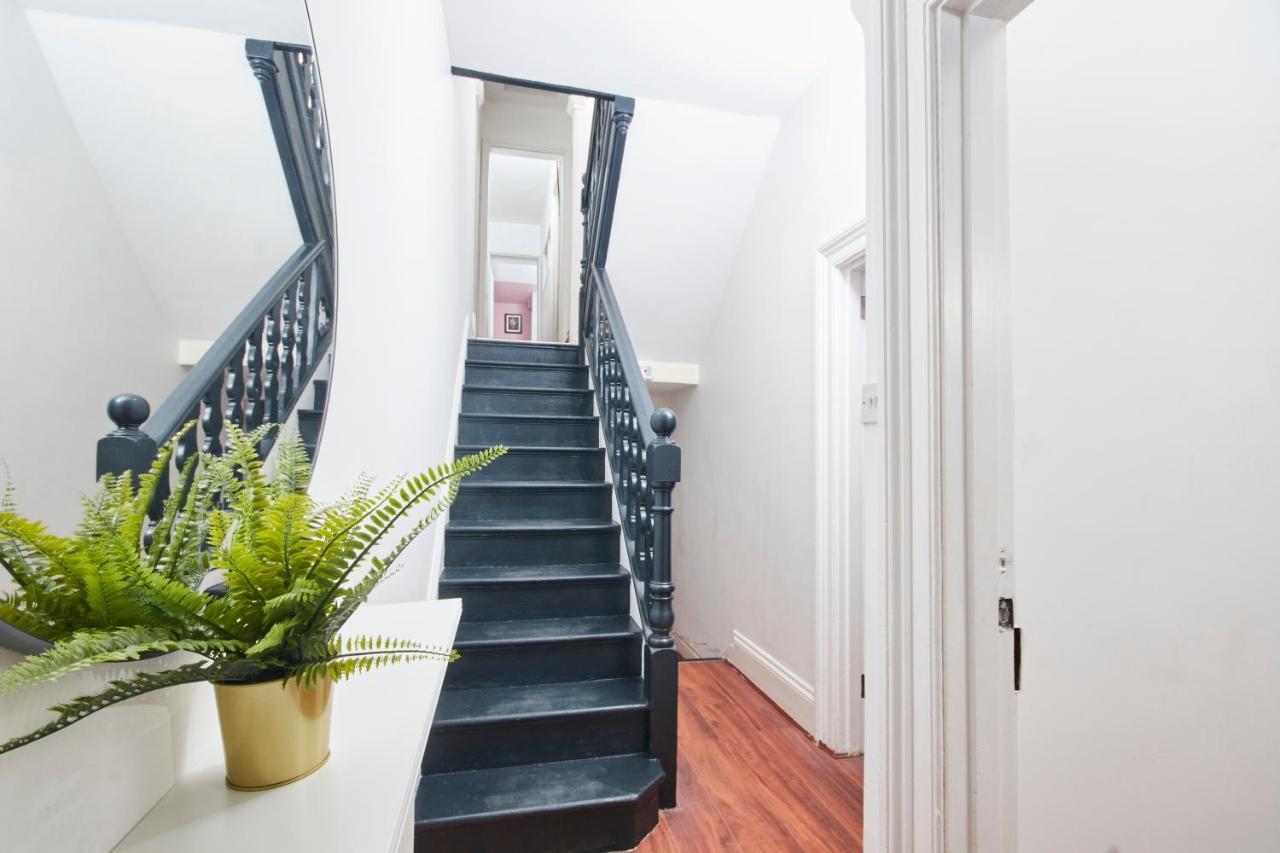 5 Bed House In Leamington Spa Perfect For Contractors With 7 Beds By Purestay - 14 Night Min! Zewnętrze zdjęcie