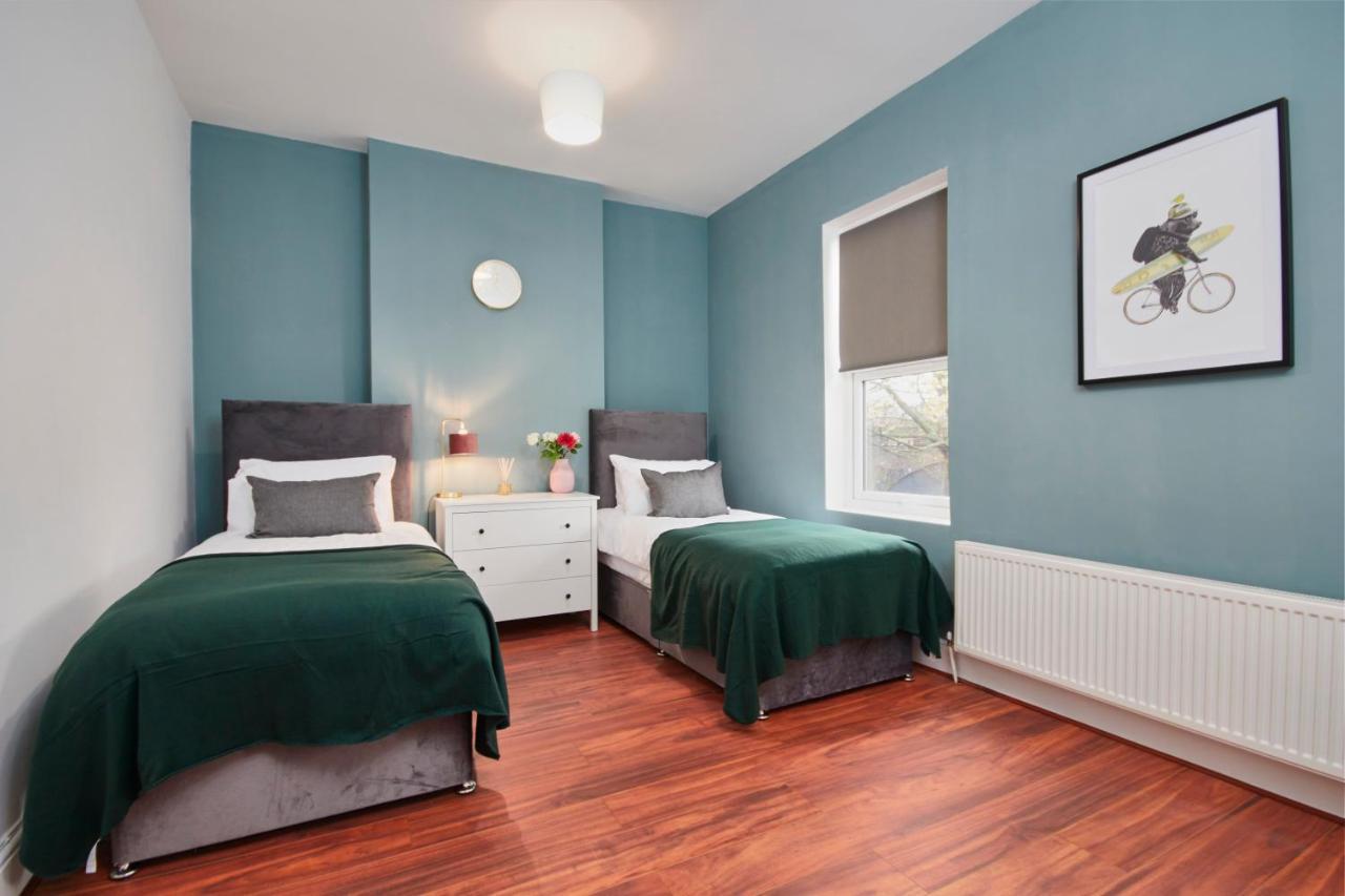 5 Bed House In Leamington Spa Perfect For Contractors With 7 Beds By Purestay - 14 Night Min! Zewnętrze zdjęcie
