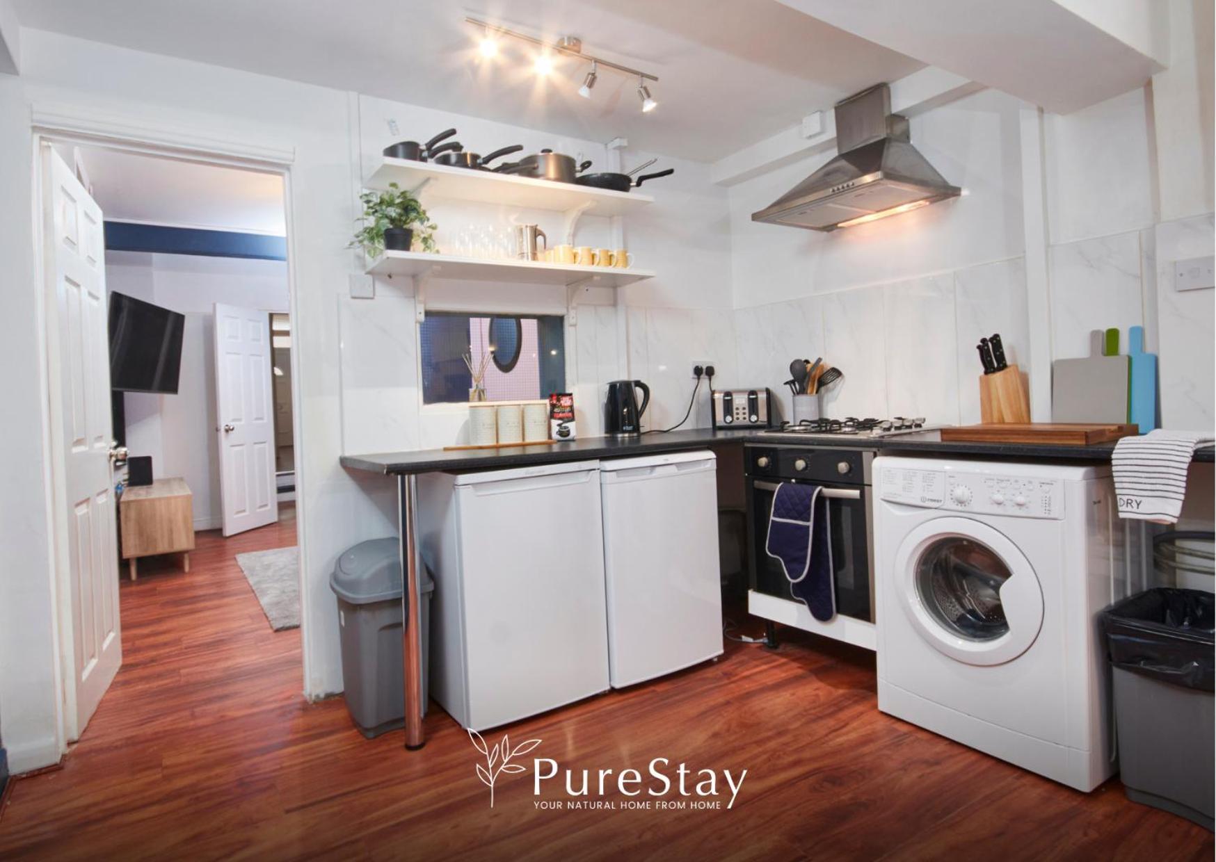 5 Bed House In Leamington Spa Perfect For Contractors With 7 Beds By Purestay - 14 Night Min! Zewnętrze zdjęcie